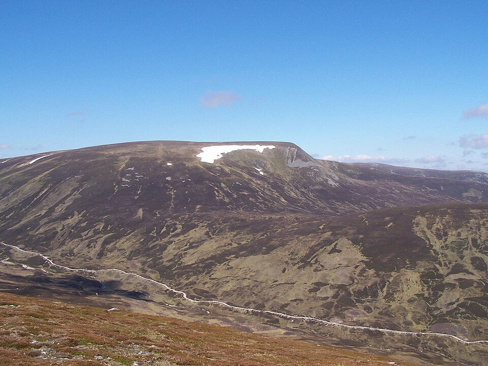 A' Mharconaich, 973 m, Highland