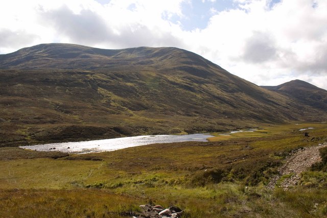 Aonach Shasuinn, 888 m, Highland
