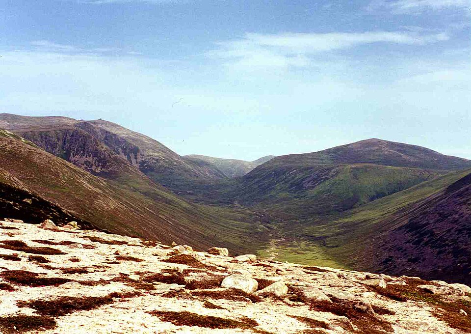 Beinn a' Chaorainn, 1083 m, Aberdeenshire/Moray