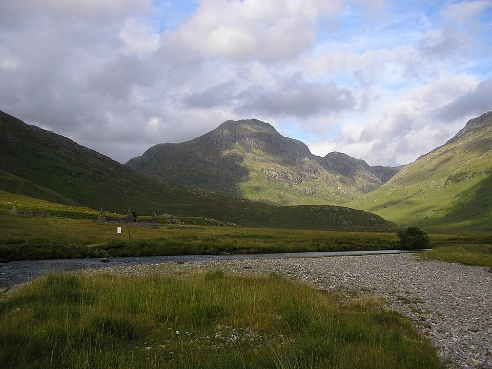 Beinn an Aodainn, 887 m, Highland