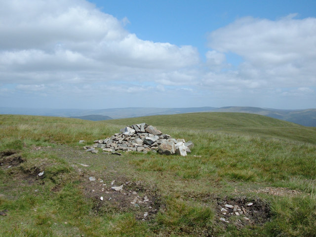 Calders, 675 m, Westmorland and Furness