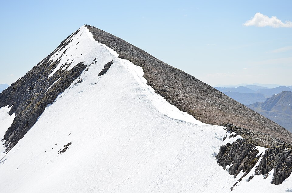 Carn Mor Dearg, 1220 m, Highland