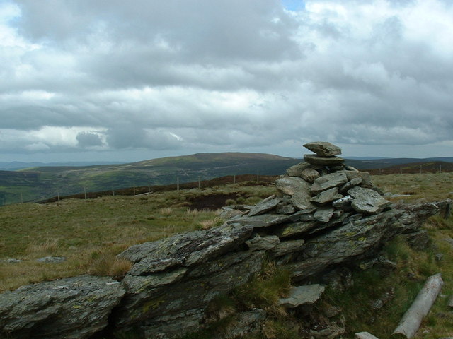 Cefn Dylif, 618 m, Denbighshire [Sir Ddinbych]