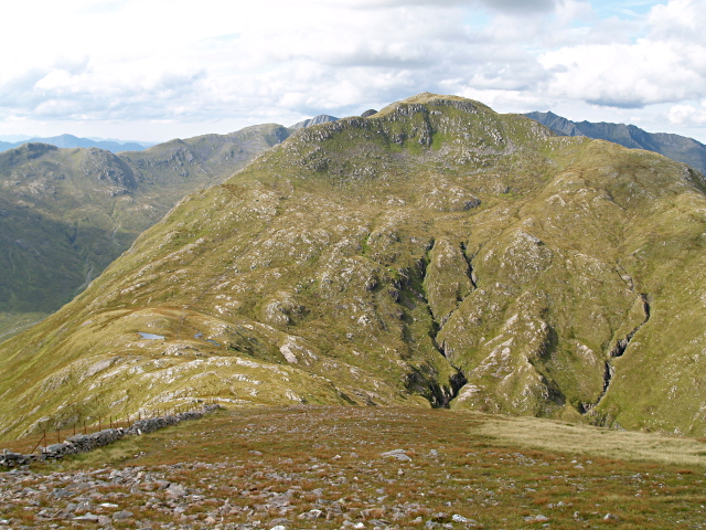 Creag nan Damh, 917 m, Highland