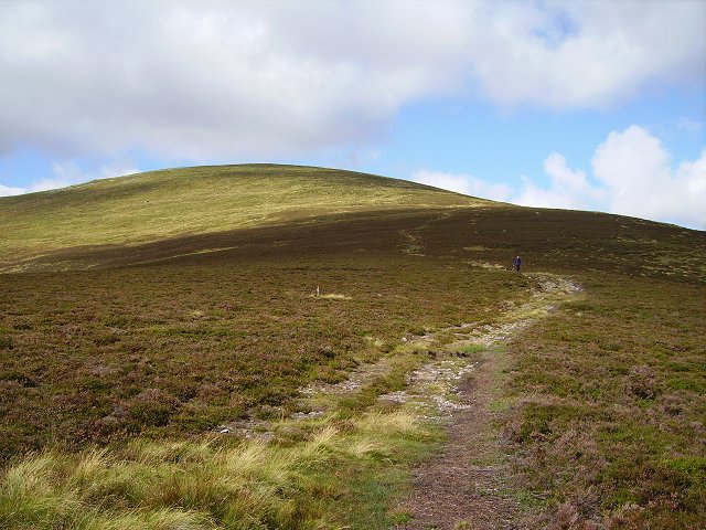 Driesh, 948 m, Angus