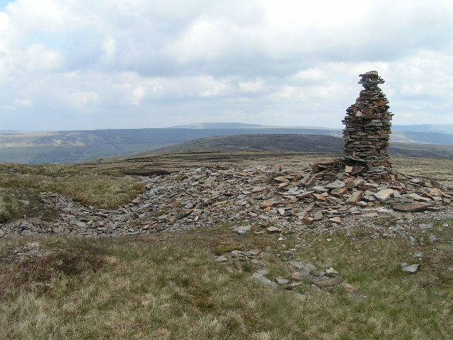 Fountains Fell South Top, 663 m, North Yorkshire