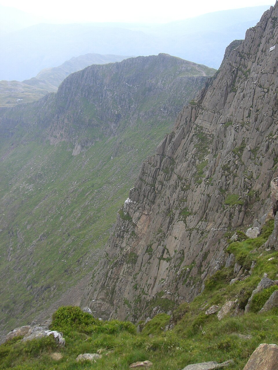 Lliwedd Bach, 819 m, Gwynedd