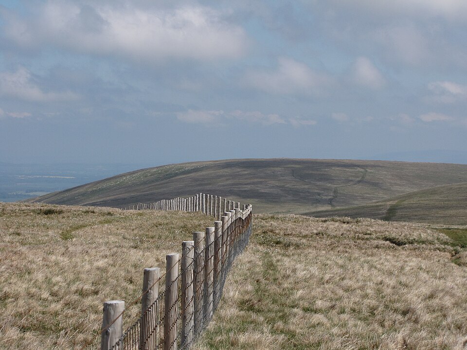 Loadpot Hill, 672 m, Westmorland and Furness