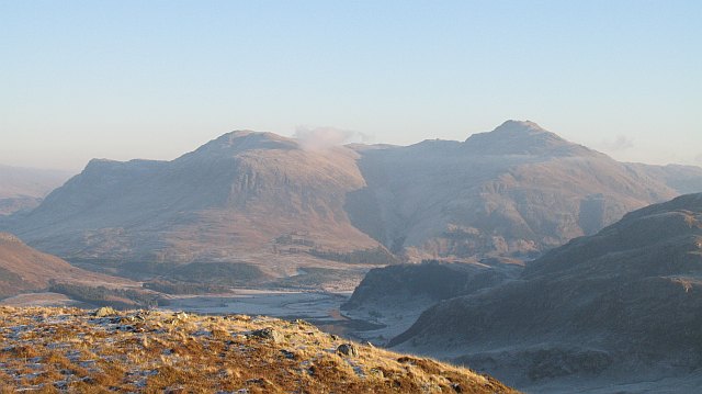 Sguman Coinntich, 879 m, Highland