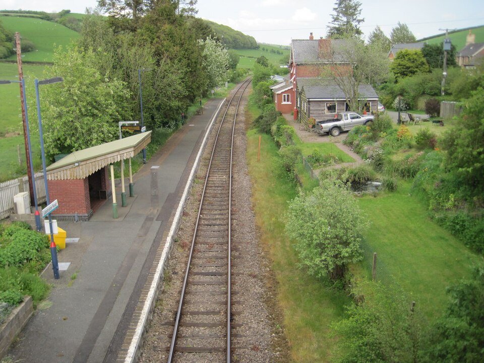 Llanbister Road railway station