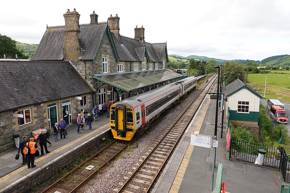 Machynlleth railway station