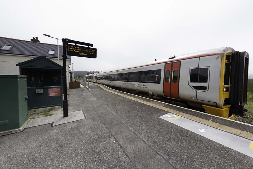 Penrhyndeudraeth railway station