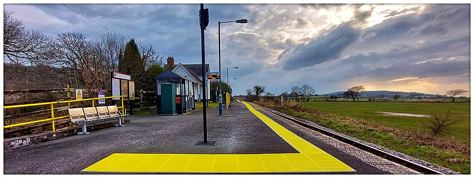 Talsarnau railway station